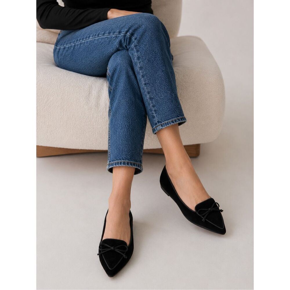 Aerosoles Doran Pointed Toe Bow Flat in Black Size 8